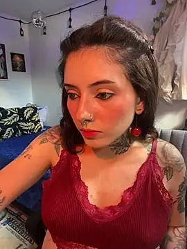 LiliJones  online show from 05.04.26