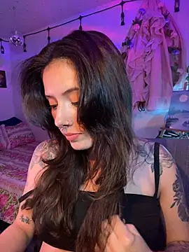 LiliJones  online show from 06.12.26