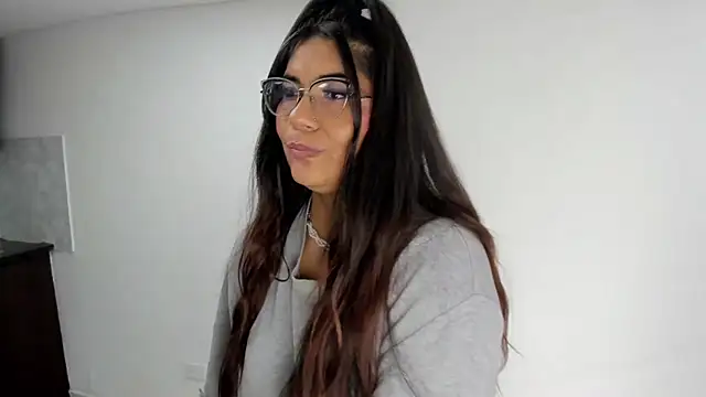 Luna Dumont online show from 11.16.25