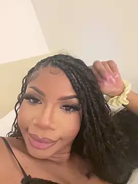 mialongxo online show from 10.12.25