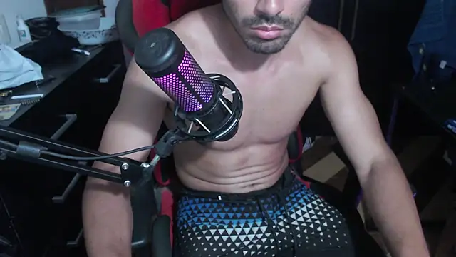 Snapshot of m16x16x chatting on 12.05.25 m16x16x online show from 12.05.25