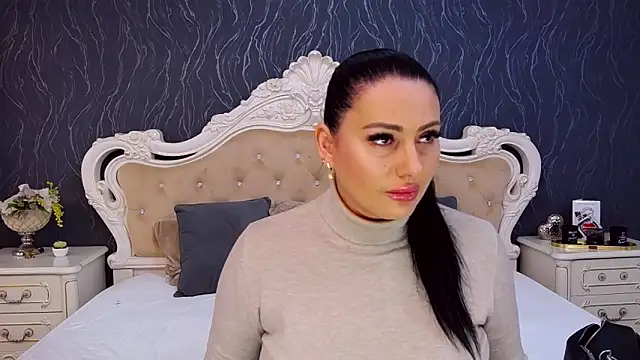 Lauren Saint online show from 10.16.25