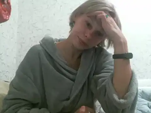 Julie Silver online show from 10.09.25