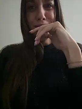 Snapshot of AniGi- chatting on 02.13.25 AniGi- online show from 02.13.25