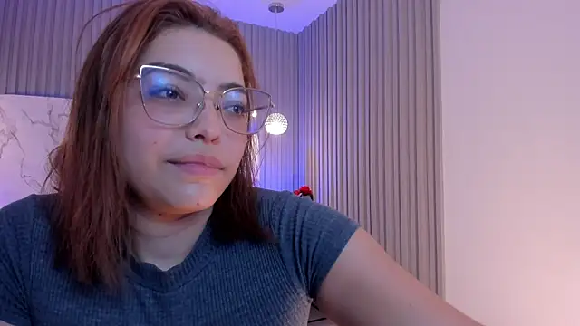 Snapshot of Dollar-girl chatting on 05.14.26 Dollar-girl online show from 05.14.26