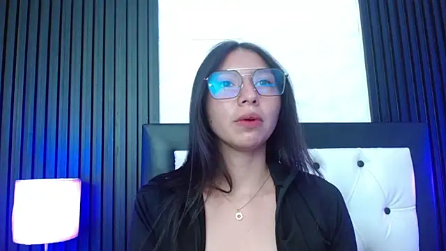 kendall saenz online show from 10.24.25