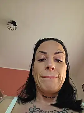 Snapshot of EmilyDiazofficial chatting on 06.20.26 EmilyDiazofficial online show from 06.20.26