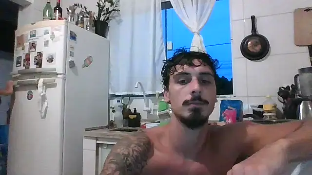 Snapshot of milkoffe chatting on 02.12.25 milkoffe online show from 02.12.25