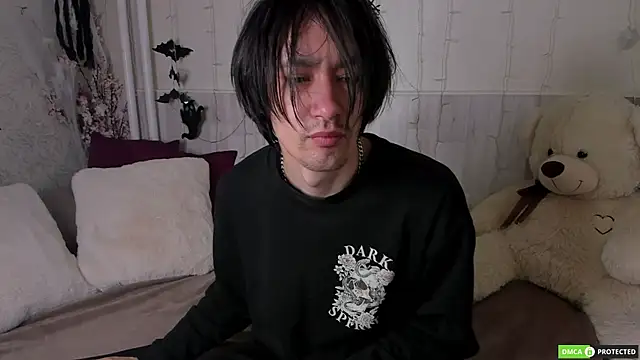 Snapshot of CalvinOwens chatting on 10.28.25 CalvinOwens online show from 10.28.25