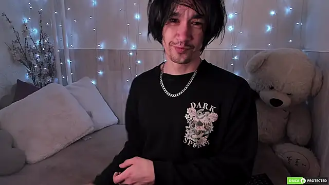 Snapshot of CalvinOwens chatting on 11.02.25 CalvinOwens online show from 11.02.25