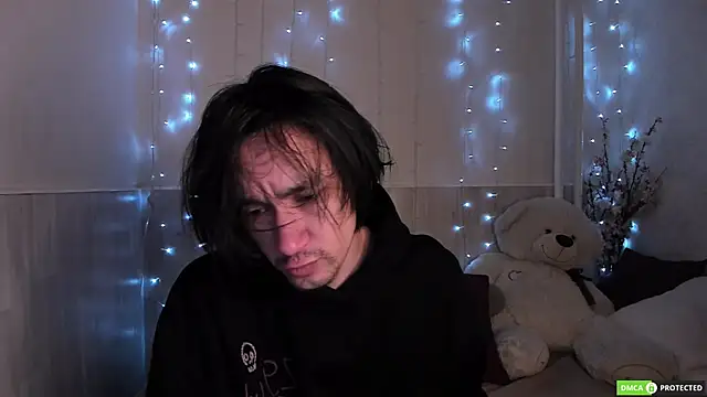 Snapshot of CalvinOwens chatting on 11.29.25 CalvinOwens online show from 11.29.25