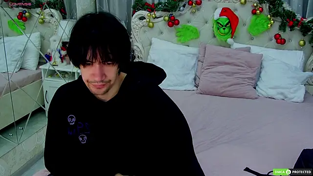 Snapshot of CalvinOwens chatting on 01.10.26 CalvinOwens online show from 01.10.26