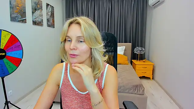 Sinty Devis online show from 03.22.25