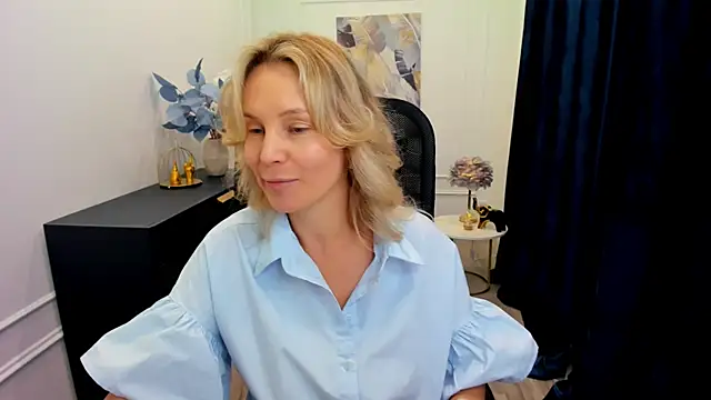 Sinty Devis online show from 09.13.25