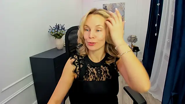 Snapshot of Sinty_Devis chatting on 02.05.26 Sinty Devis online show from 02.05.26