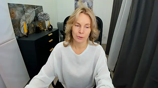 Sinty Devis online show from 05.04.26