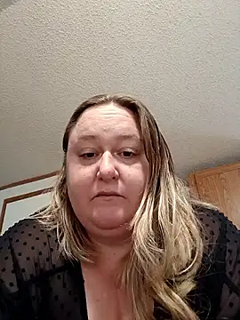 Snapshot of blissful_vixen chatting on 12.03.25 blissful vixen online show from 12.03.25