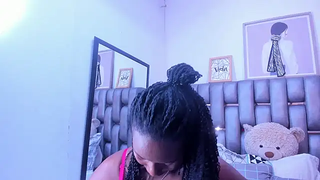 Sara Marks online show from 07.10.26