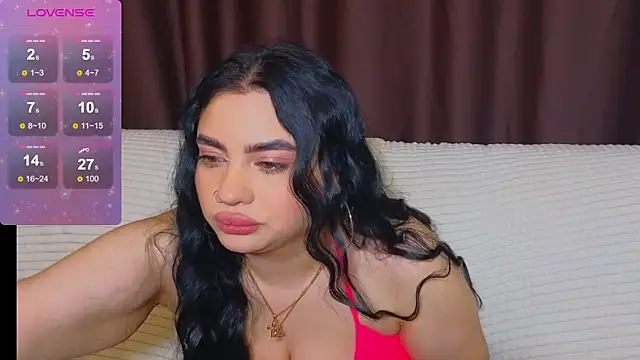 Nikki Kardashian online show from 02.15.25