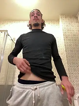 Snapshot of BostonGeorge27 chatting on 02.05.25 BostonGeorge27 online show from 02.05.25