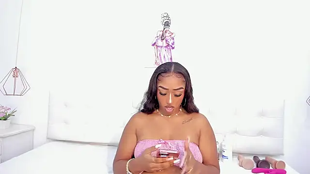 samanta joness online show from 12.04.24