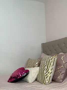 ImAlicee online show from 10.10.25