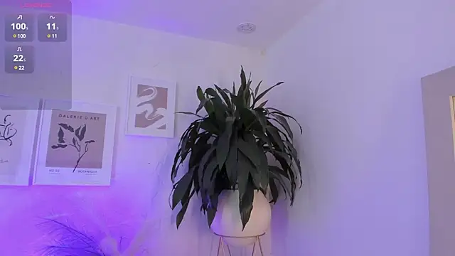 moll1e  online show from 03.17.25