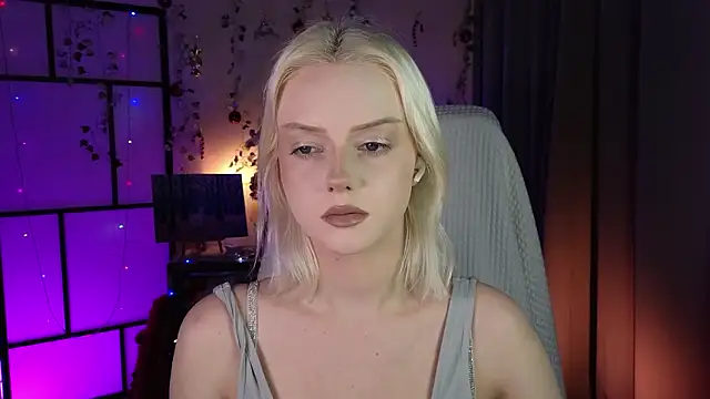 Snapshot of ImBonBon chatting on 02.24.26 ImBonBon online show from 02.24.26