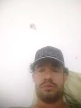 Snapshot of Carabina1991 chatting on 10.19.25 Carabina1991 online show from 10.19.25