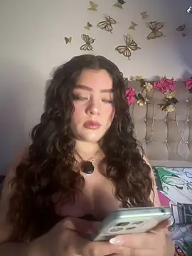 Snapshot of Jullieetta chatting on 05.28.26 Jullieetta online show from 05.28.26