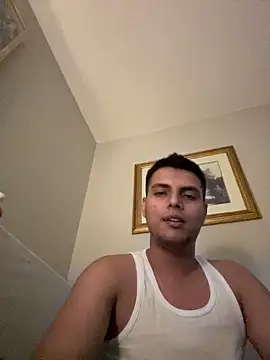 Snapshot of Cutekillerhunk chatting on 10.19.25 Cutekillerhunk online show from 10.19.25