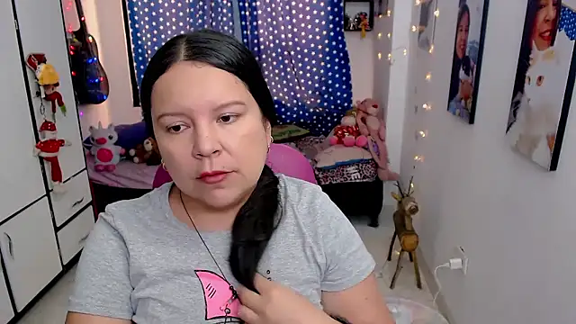 claryssa  online show from 02.19.26