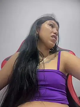 emily rosse04 online show from 02.26.25