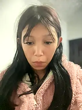 emily rosse04 online show from 09.24.25