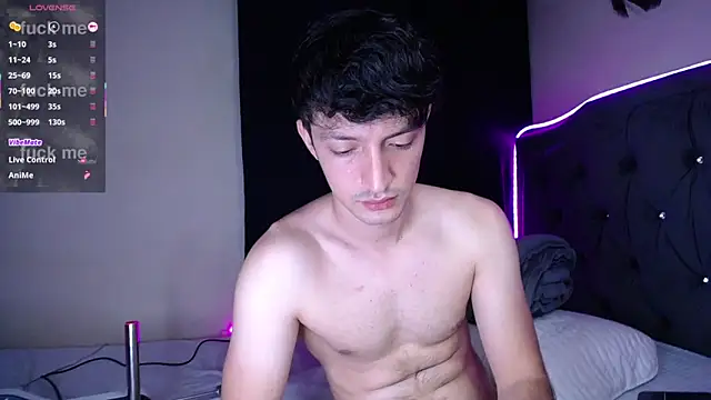 Snapshot of henry_diiaz chatting on 10.10.25 henry diiaz online show from 10.10.25