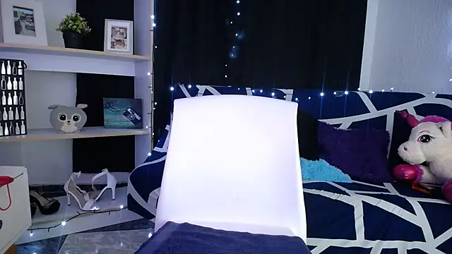 BellaLiz  online show from 01.25.25