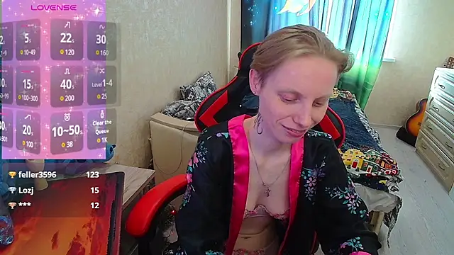 Alexis Gordon online show from 02.26.25