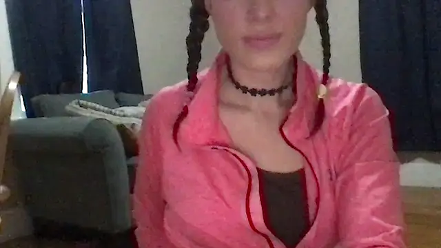 Snapshot of kittycatkendra chatting on 10.30.25 kittycatkendra online show from 10.30.25