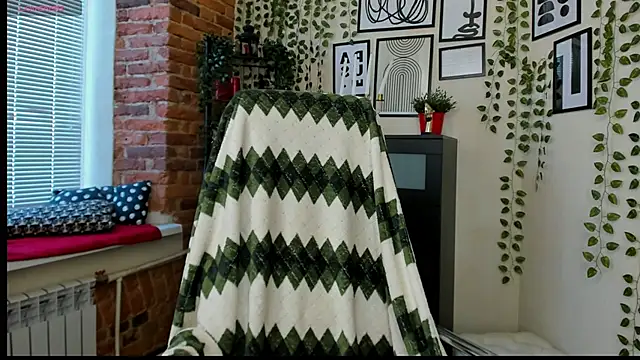 Melissa Wells online show from 05.05.26