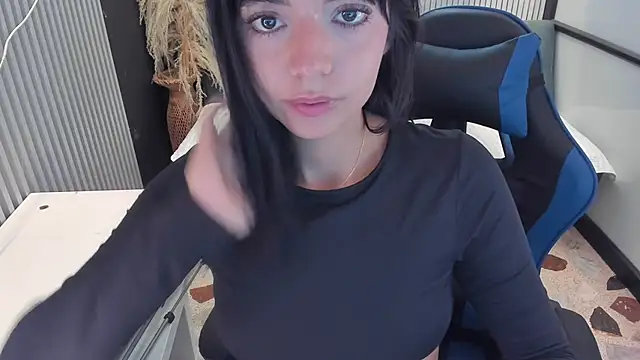 NicolRoss  online show from 06.10.26