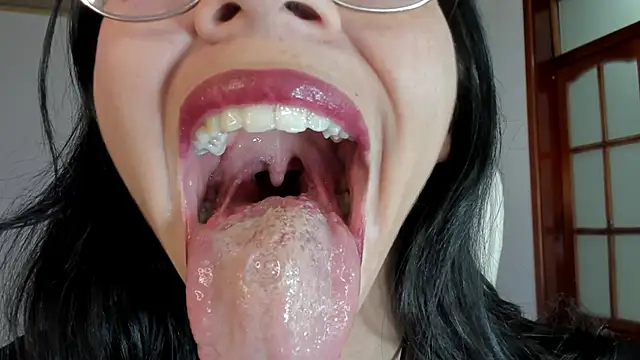 Snapshot of Katty_mouth chatting on 12.05.24 Katty mouth online show from 12.05.24