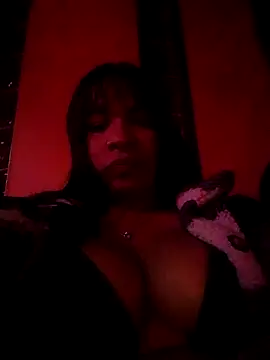 VivienAndClark online show from 09.17.25