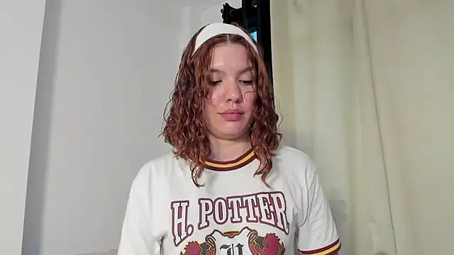 Snapshot of Emperatriiz chatting on 02.13.26 Emperatriiz online show from 02.13.26