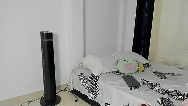 Snapshot of Emperatriiz chatting on 02.28.26 Emperatriiz online show from 02.28.26