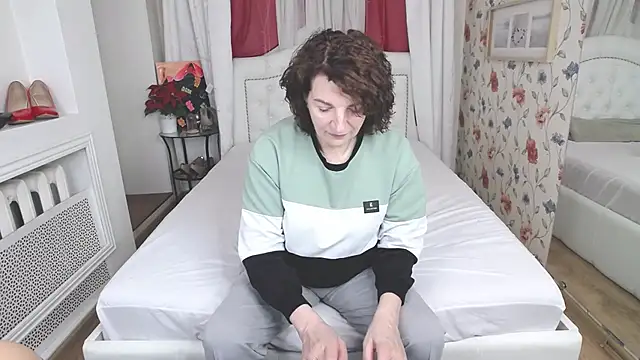 AmiHotGranny online show from 06.02.26