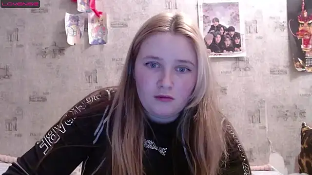 Light Luna online show from 11.17.25