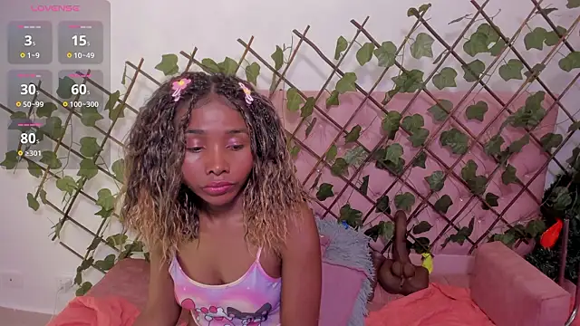 Snapshot of kimmysantoo chatting on 03.20.26 kimmysantoo online show from 03.20.26