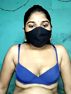 Snapshot of Luv_Adite20 chatting on 01.24.25 Luv Adite20 online show from 01.24.25