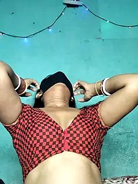 Snapshot of Luv_Adite20 chatting on 03.06.25 Luv Adite20 online show from 03.06.25