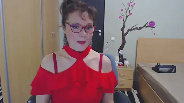 Snapshot of genialwomen chatting on 02.28.26 genialwomen online show from 02.28.26